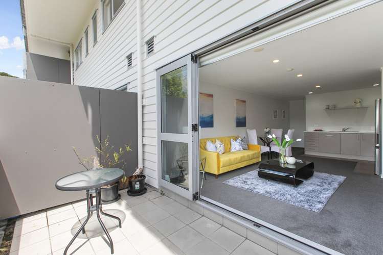 327/26 Morningside Drive Morningside_6