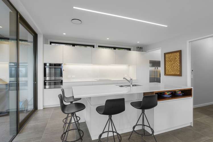 6 Swanton Drive Huntsbury_13