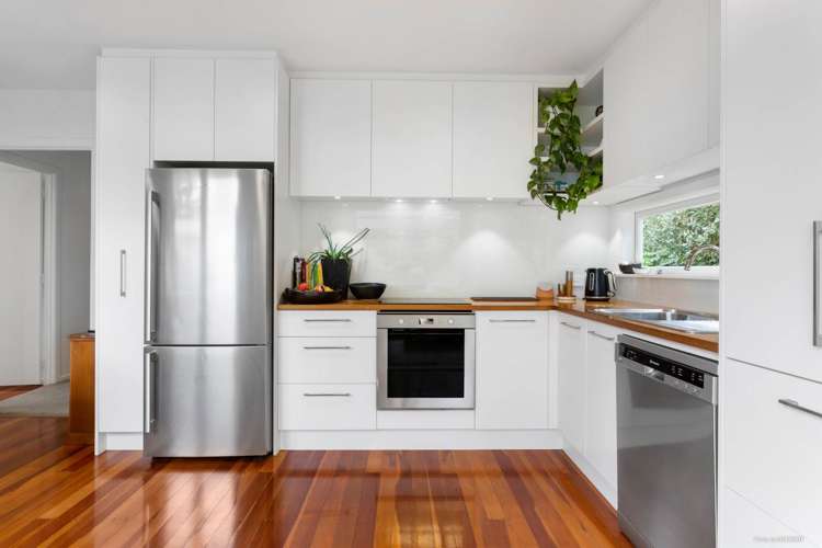 2/8 Arahoe Road New Lynn_6