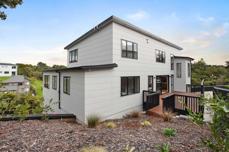 28a Oliver Twist Avenue Mellons Bay_39