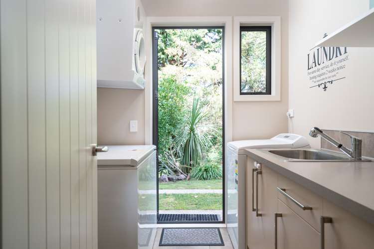 174 Mapara Road Acacia Bay_14