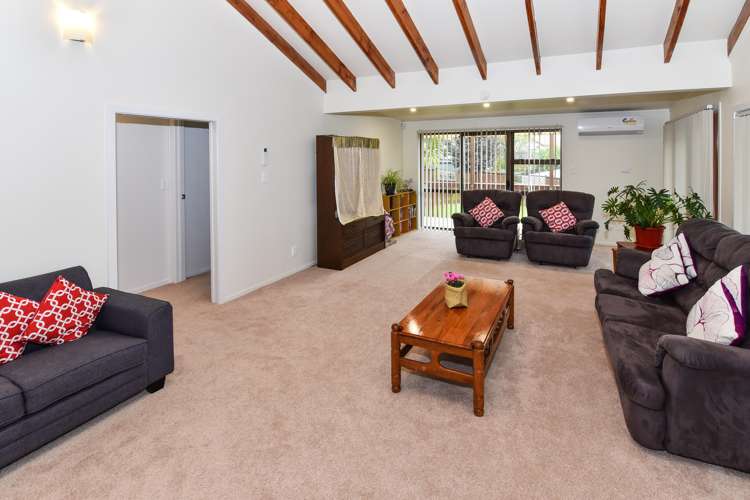 3 Mataura Place Clover Park_12