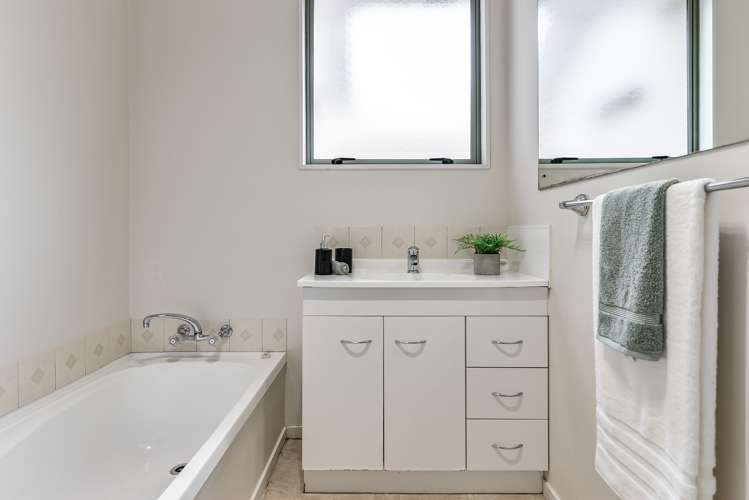 27 Brymer Road Grandview Heights_11