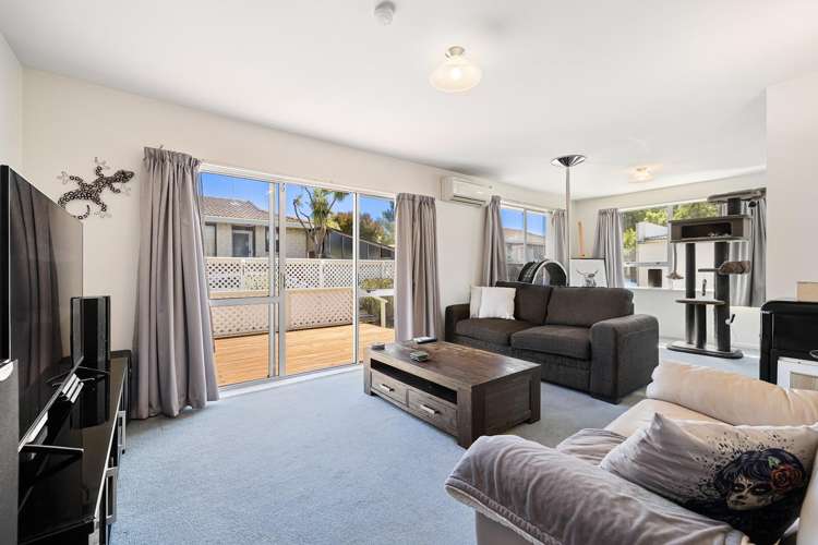 Flat 2/4 Bromley Road Bromley_6
