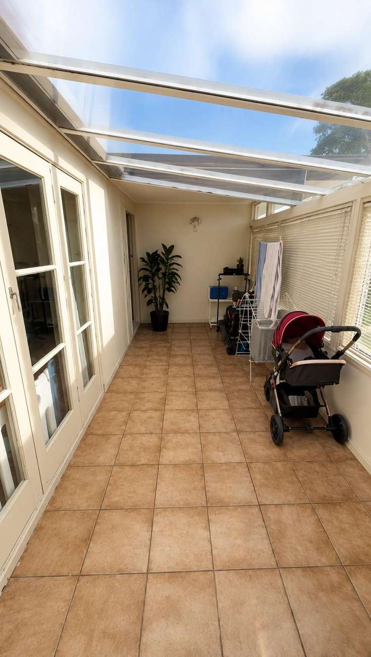  2 Jeanette Street Glenview_4