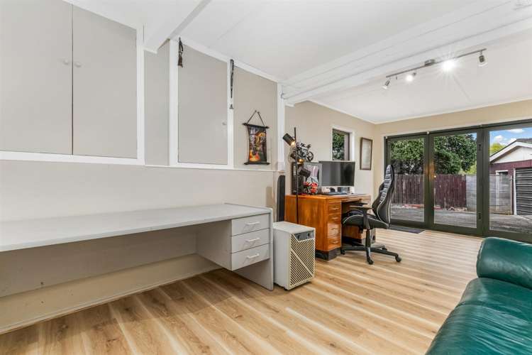 90 Howard Road Orere Point_14