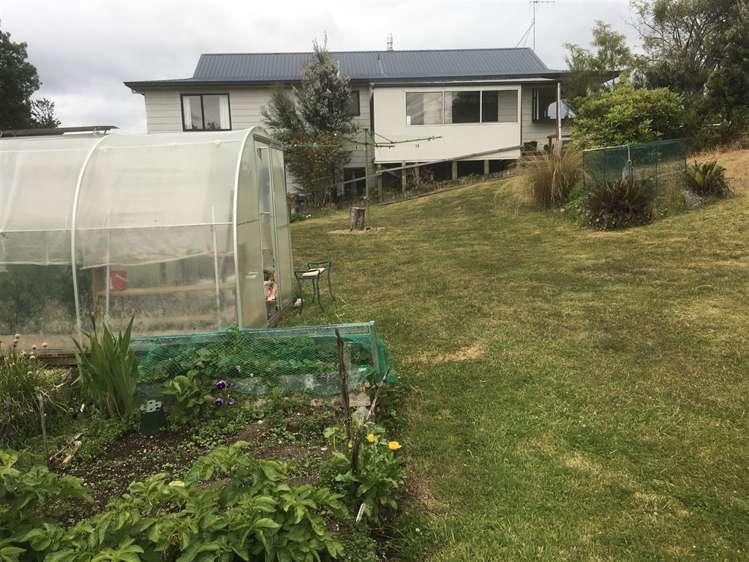 17 Waiau Street Manapouri_23