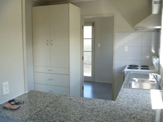 1/8 Senecio Place Manurewa_4
