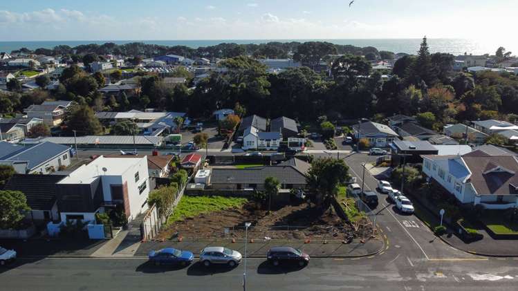 240 Devon Street West New Plymouth Central_5