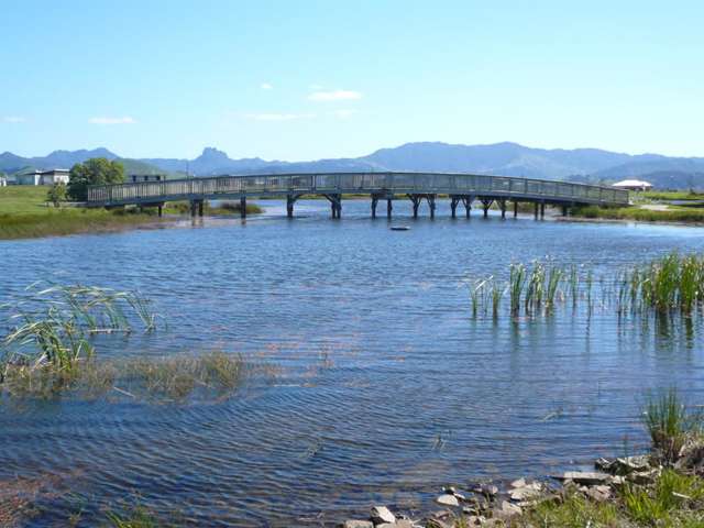 108 The Fairway Matarangi_3