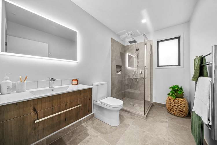 10 Pakirikiri Street Long Bay_13