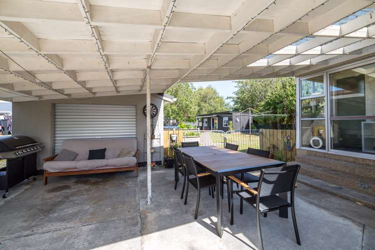 383 High Street South Carterton_8