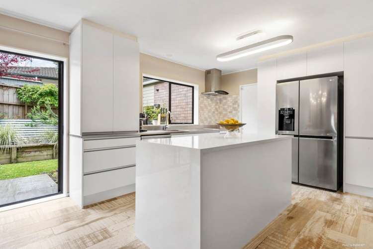 10 Skybird Place Glen Eden_5