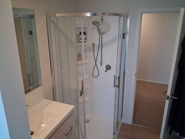 17 Canary Place Stoke_10