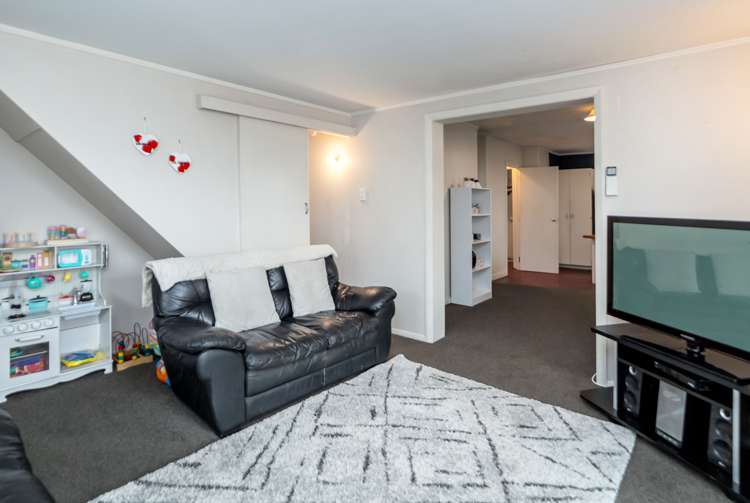 51 Charles Street Carterton_7