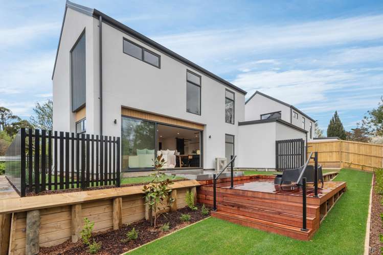 119 Garlands Road Hillsborough_16