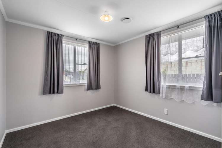 75 Glenalmond Crescent Rockdale_8