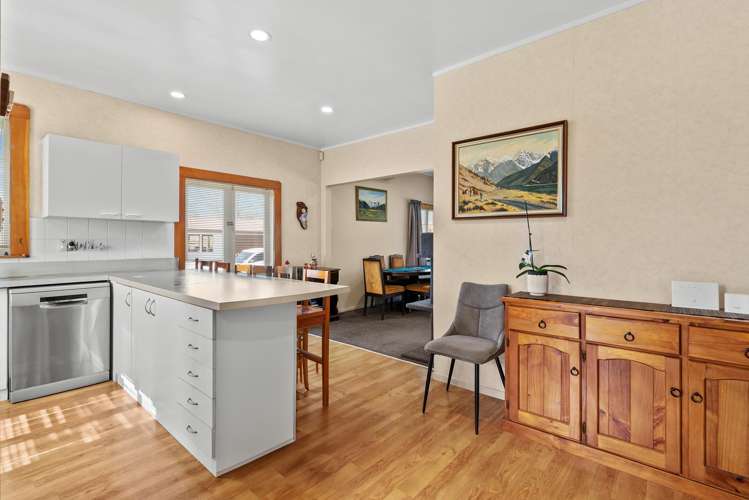 50 Kath Henry Lane Drury_7