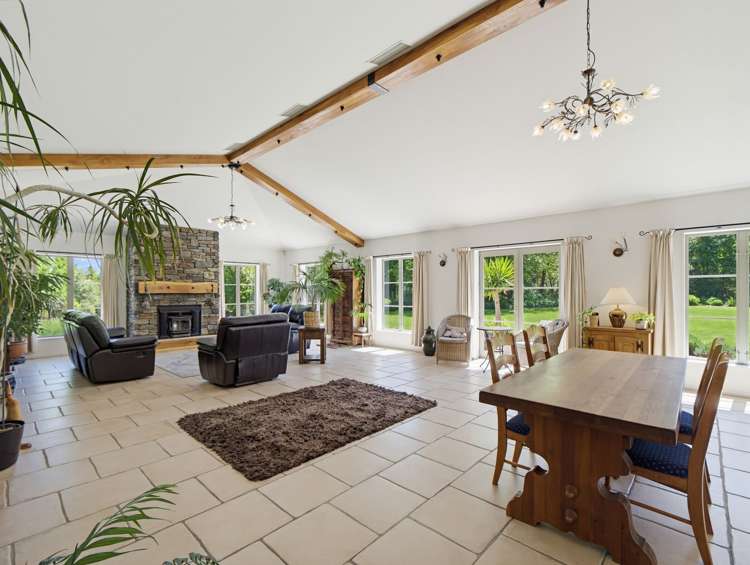 29 Harpers Road_2