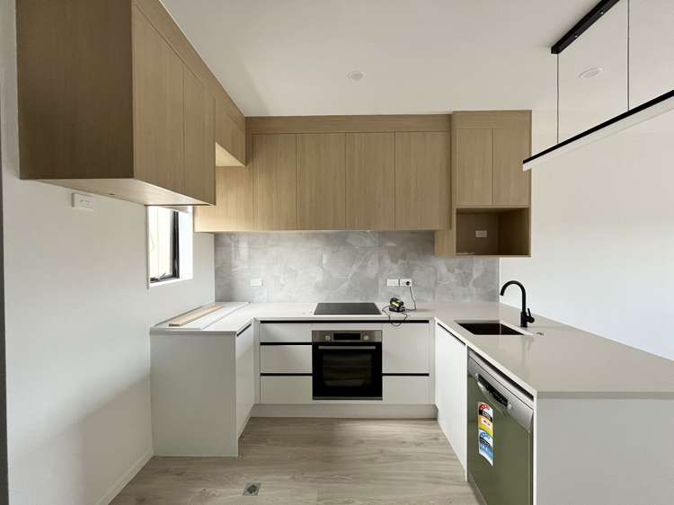 5 Rana Road Flat Bush_9