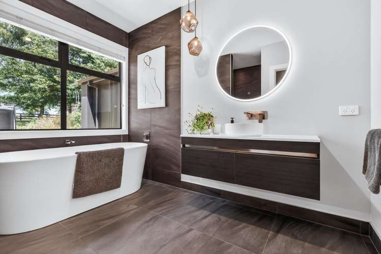 139 Mapara Road Acacia Bay_21