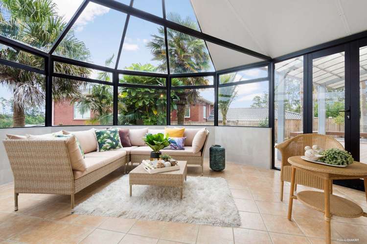 51 Bernard Magnus Lane Greenhithe_10