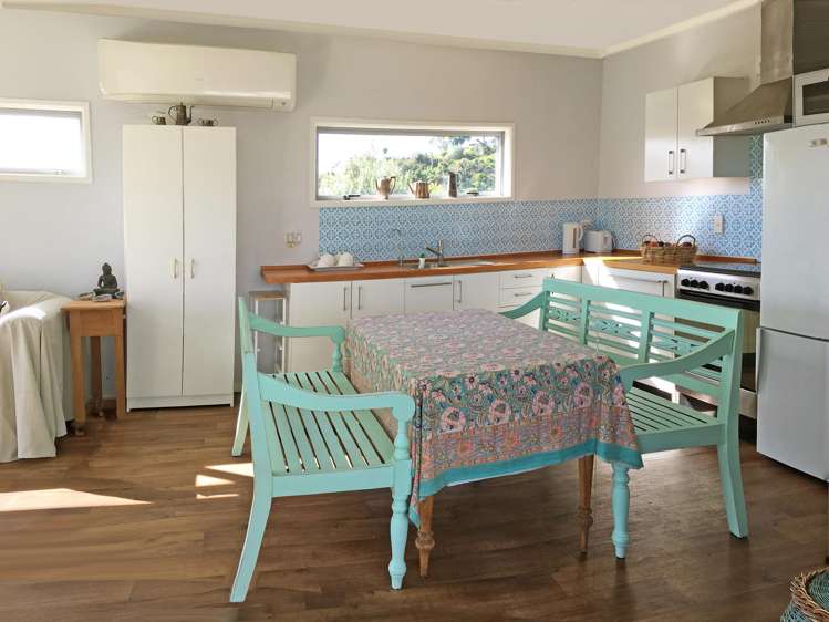 14 Wainamu Road Raglan_6