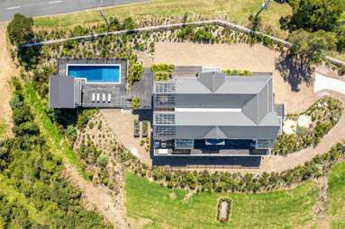 363 Sea View Road_3