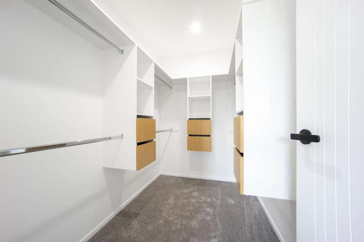 70 Golf Road New Lynn_12