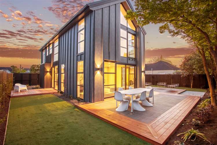 22a Wroxton Terrace Merivale_22