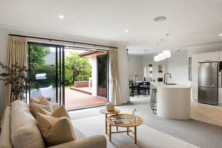 53 Barrington Drive Huntington_12