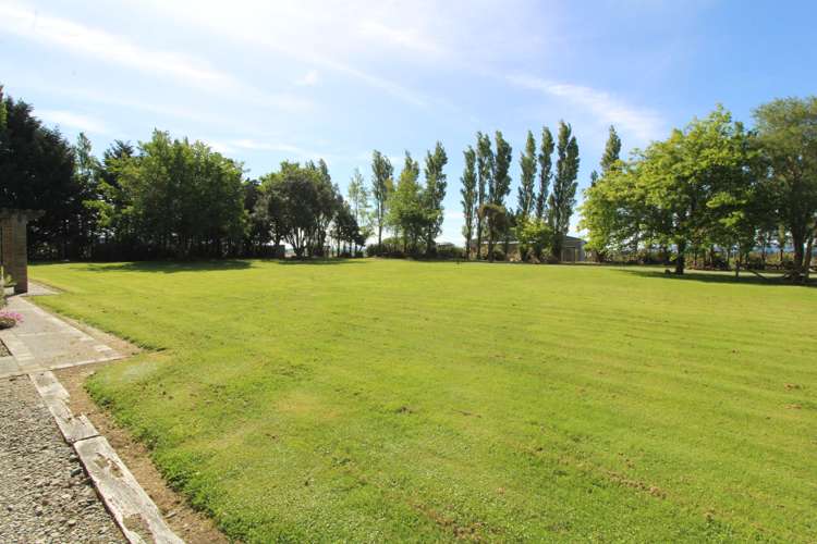 202 Mako Road Winton Surrounds_12