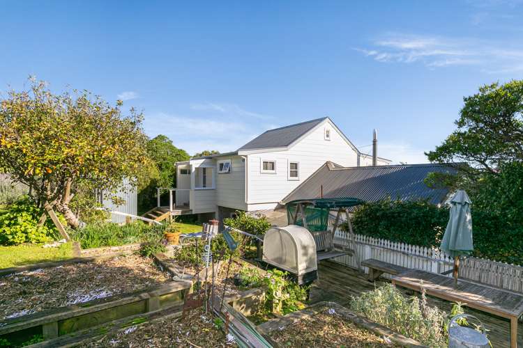 52 Totara Road Miramar_11