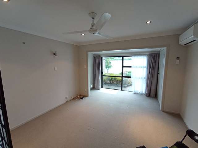 4/61 Richmond Street Petone_2