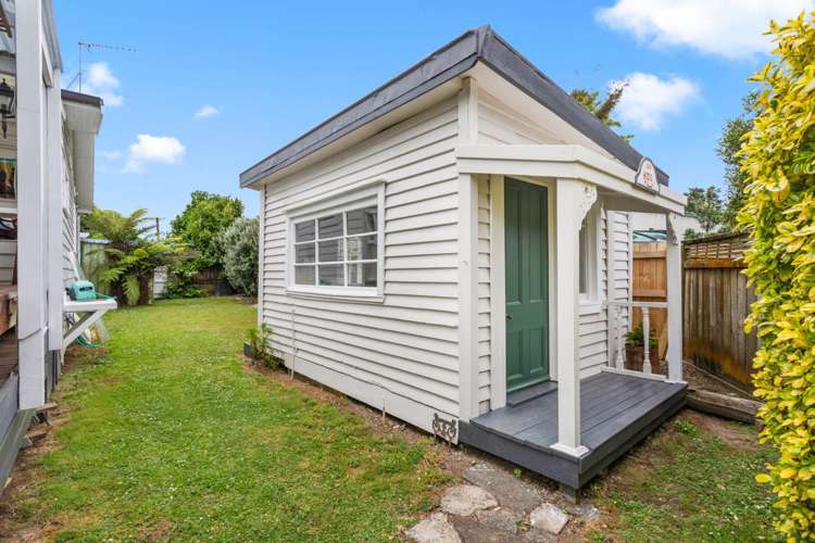 4 King Street Riverhead_17