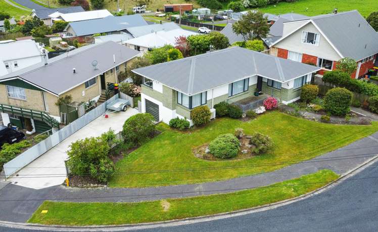 26 Elwyn Crescent Green Island_25