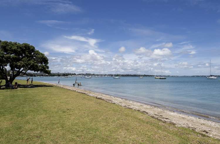 2/17 The Parade Bucklands Beach_8