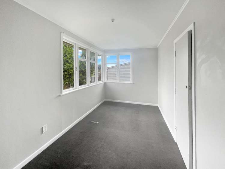 19b Bellingham Crescent 1065_6