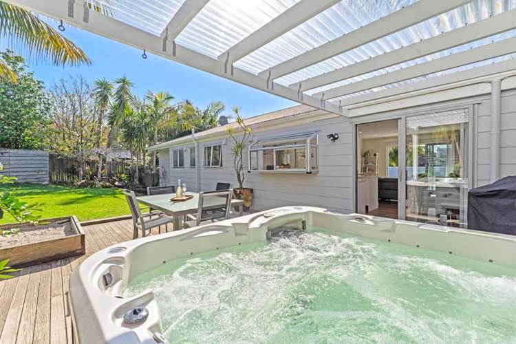 1/95 Langana Avenue Browns Bay_12