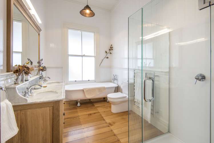 1/90 Victoria Road Devonport_13