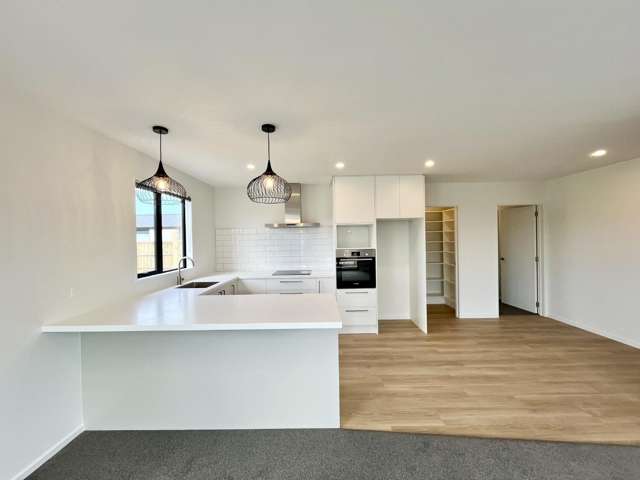 11 Maple Lane 11103_1