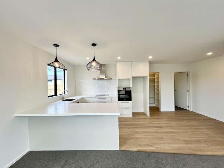 11 Maple Lane 11103_1