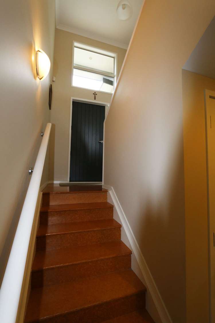 16 Kilgour Terrace Huia_19