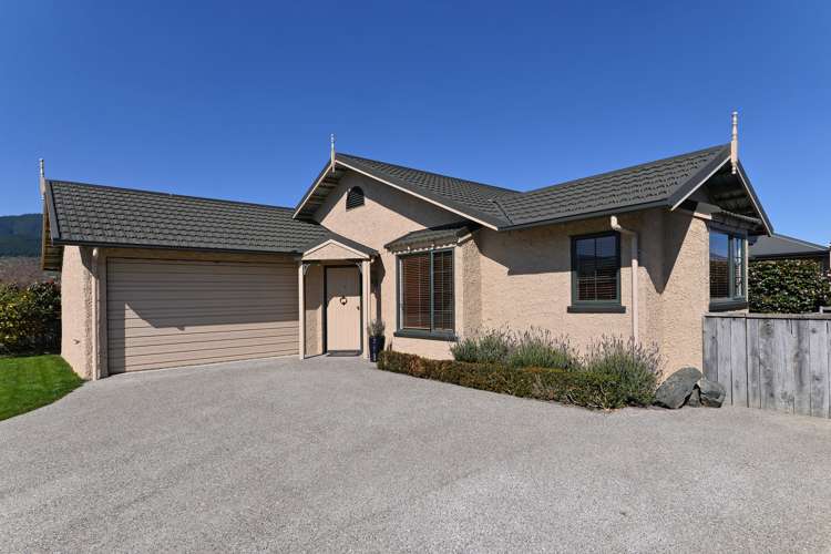 12 Otia Drive Richmond_1