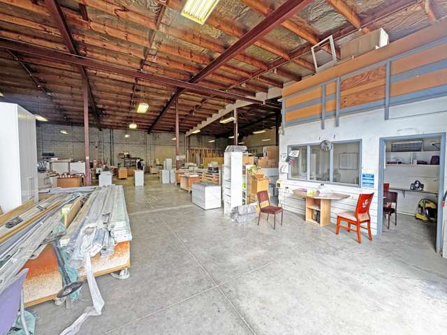 Unit  A/8 Monier Place Mt Wellington_2