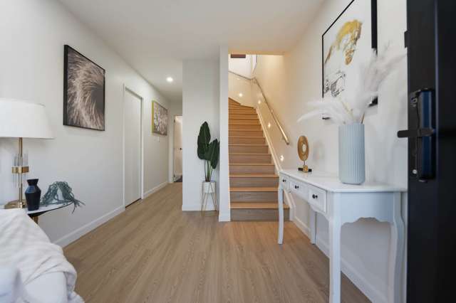 1 Puhakehake Place Flat Bush_1