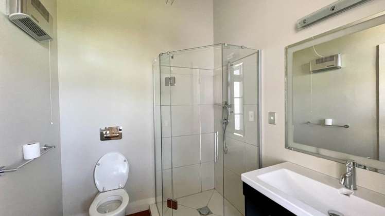 9 Austin Road Dairy Flat_1