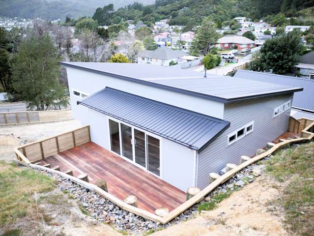 46 D Lees Grove Wainuiomata_4