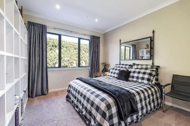 7b Royal Heights Glen Avon_14