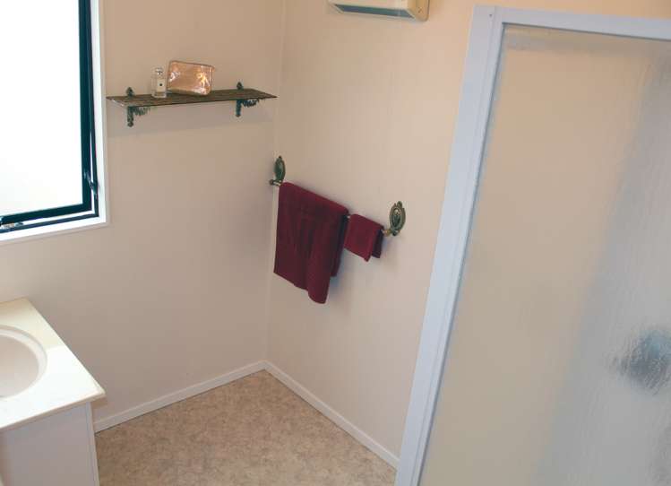 83 Kamo Road Kensington_7